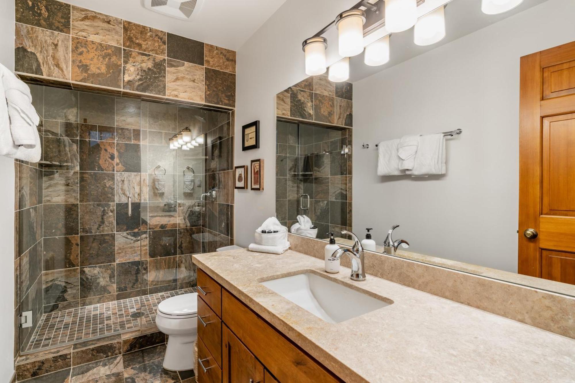 Riverside Condos C202 By Avantstay Condo Close To Downtown Town Park Ski Lift 8 Telluride Bagian luar foto